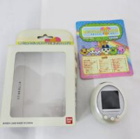 バンダイ たまごっち プラスカラー ホワイト