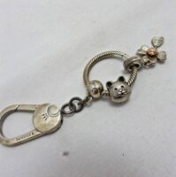 パンドラ ビーズ チャーム キーホルダー おさるの猫 クローバー＆テントウムシ S925 Pandora